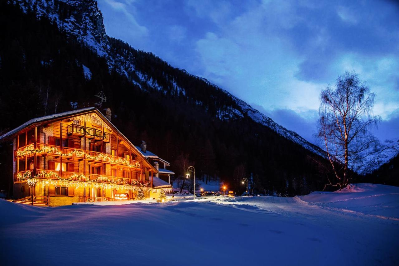 Hotel Le Bouquet - Adults Only Cogne Eksteriør bilde