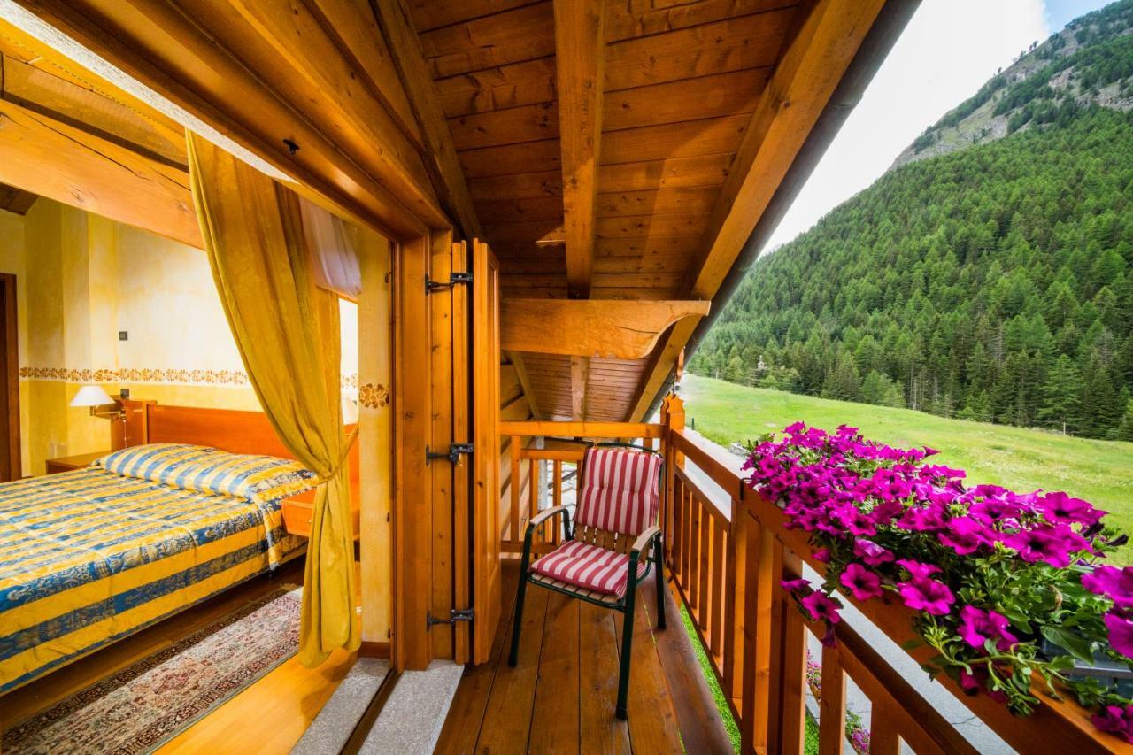 Hotel Le Bouquet - Adults Only Cogne Eksteriør bilde